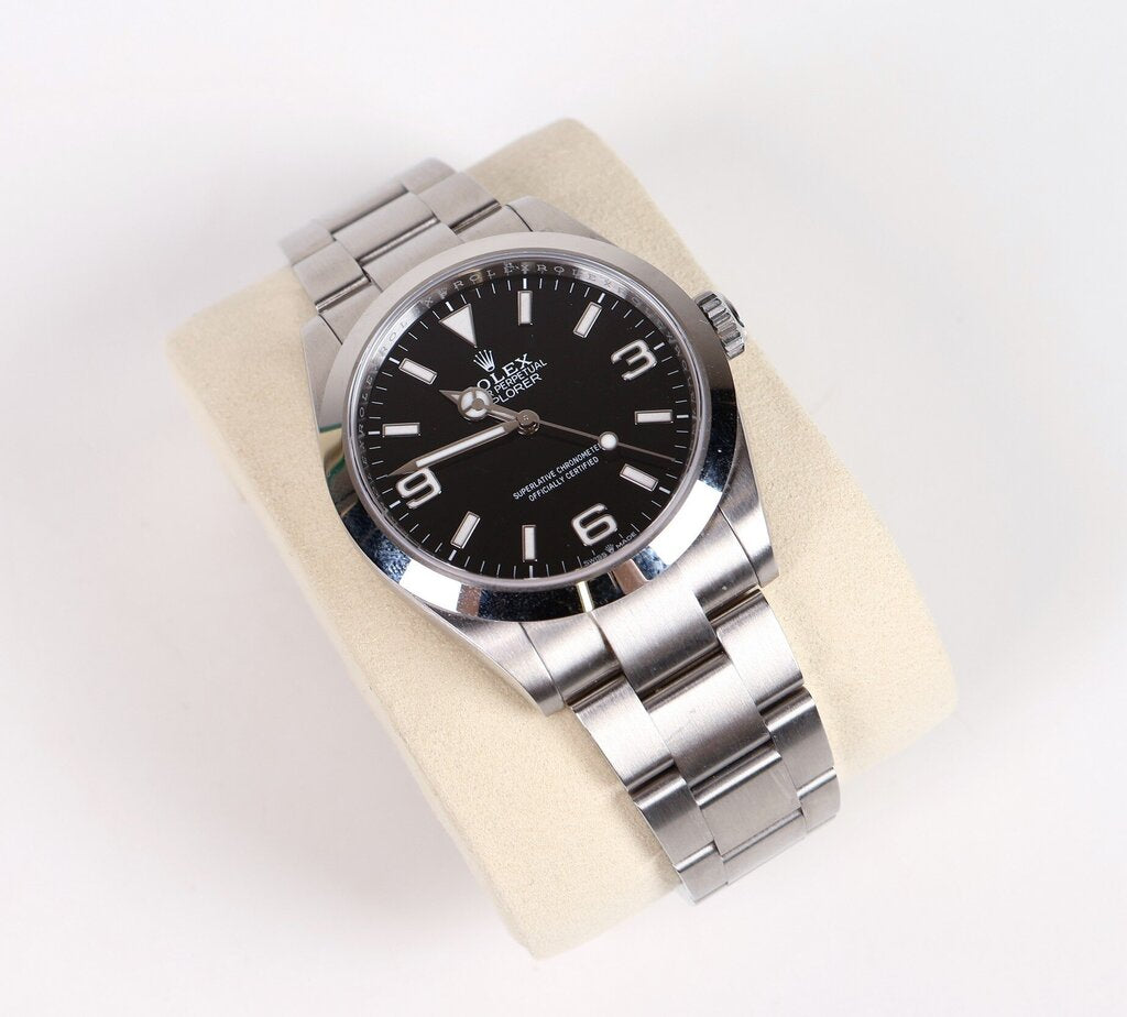 2026 Explorer Black Dial 40mm (NEW IN BOX with PAPERS)