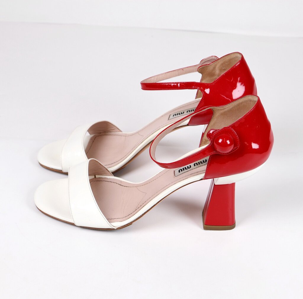 red white vintage patent heels (39)
