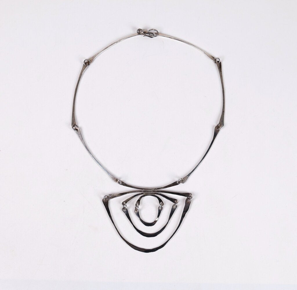 Silver Concentric Collar Necklace