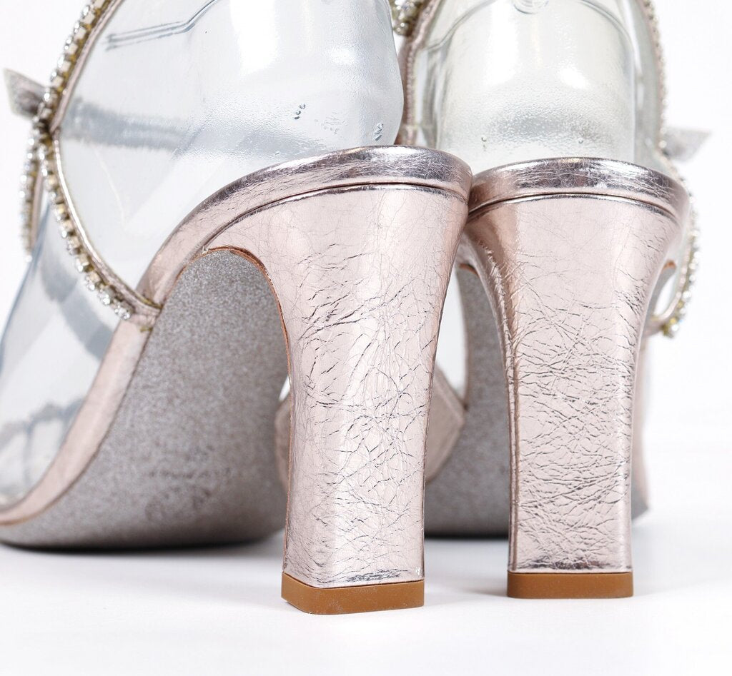 (39/9) Silver Leather with Rhinestones Sandal