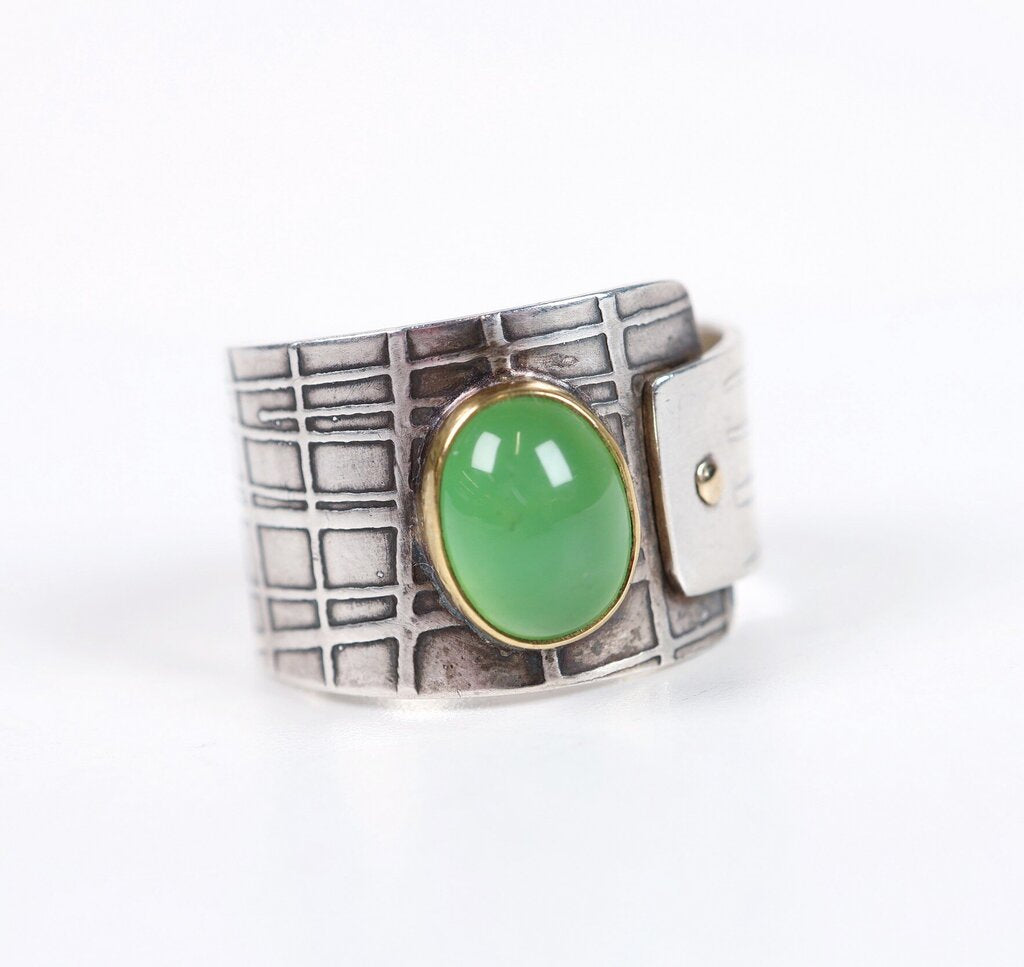 Silver and Green Onyx Bypass Ring (6.5)