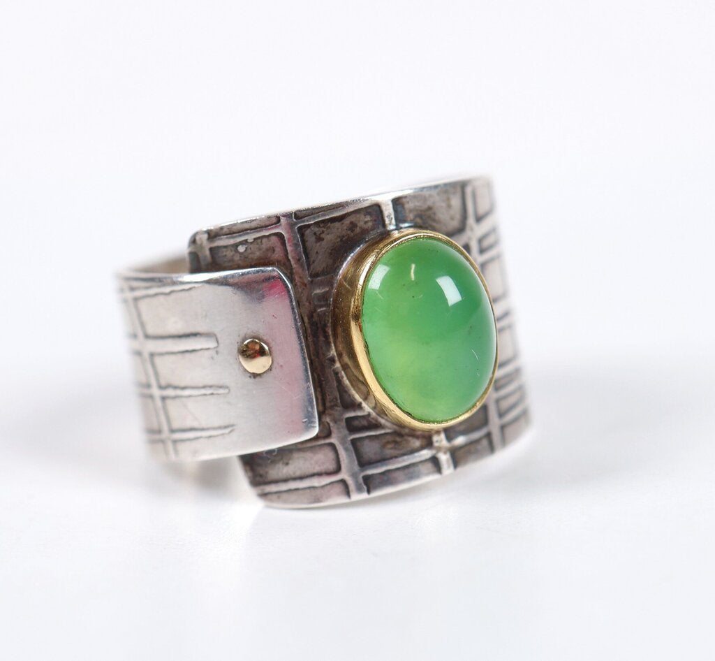 Silver and Green Onyx Bypass Ring (6.5)