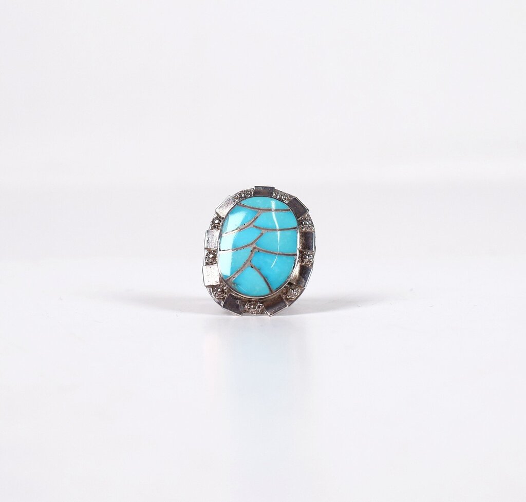 Sterling and Turquoise 'Zuni Fish Scale' Ring (8.5)