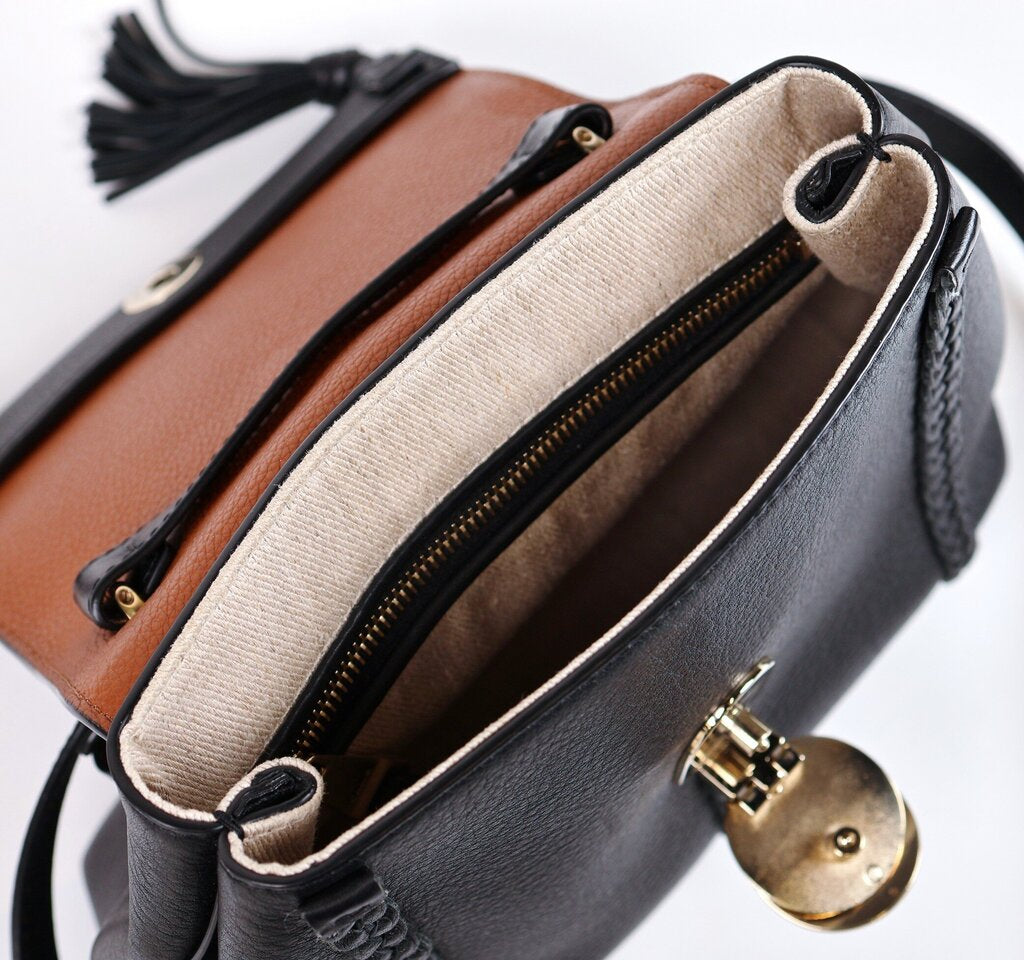 Black Leather Crossbody "Penelope"