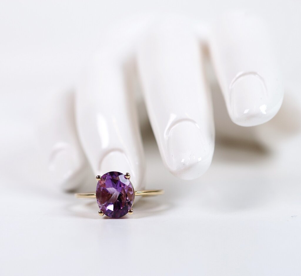 14K and Amethyst Ring (7.5)