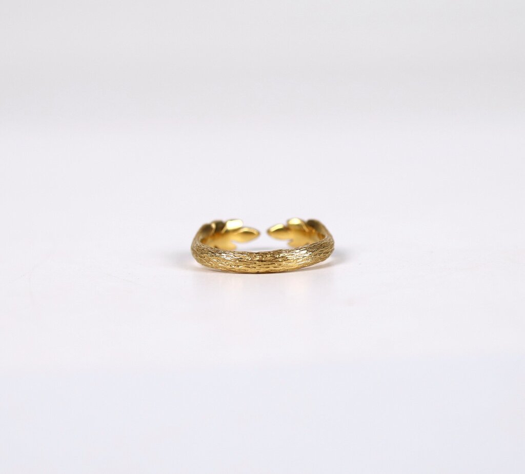 22K Gold and Diamond Blackened Leafside Band (6.75)
