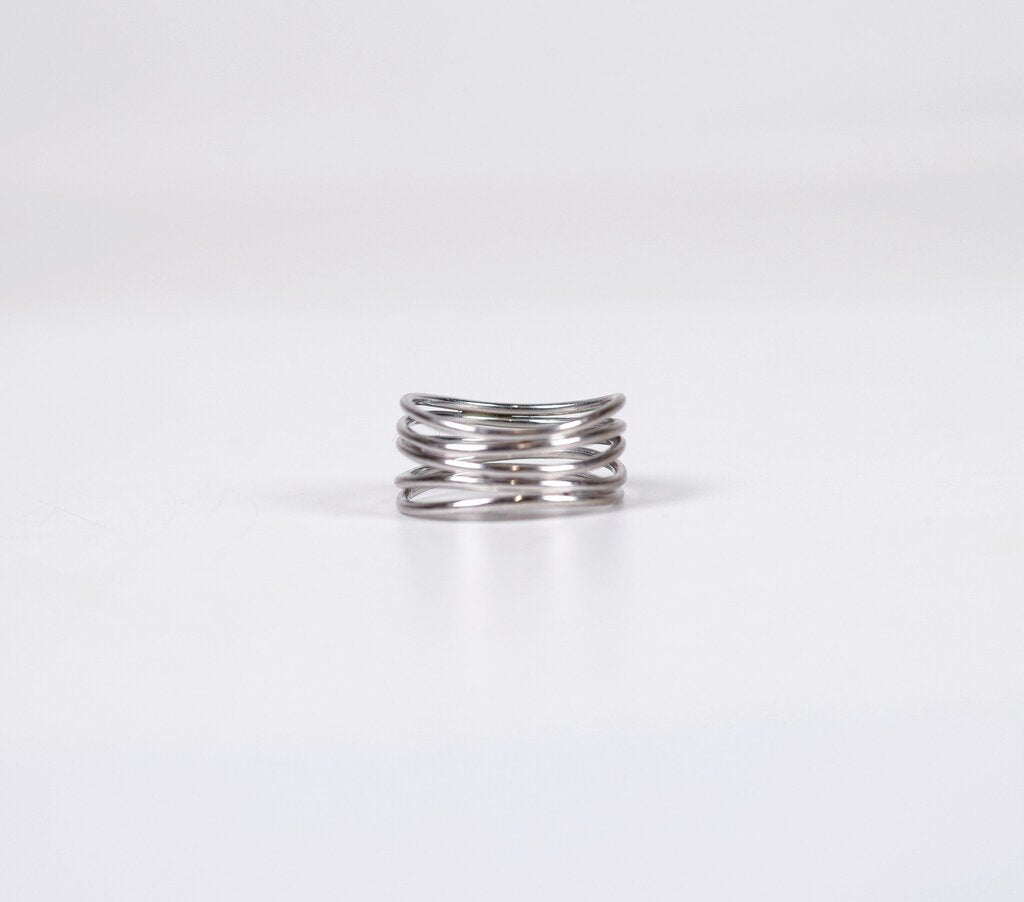 18K Gold 'Wave' Ring (7.5)