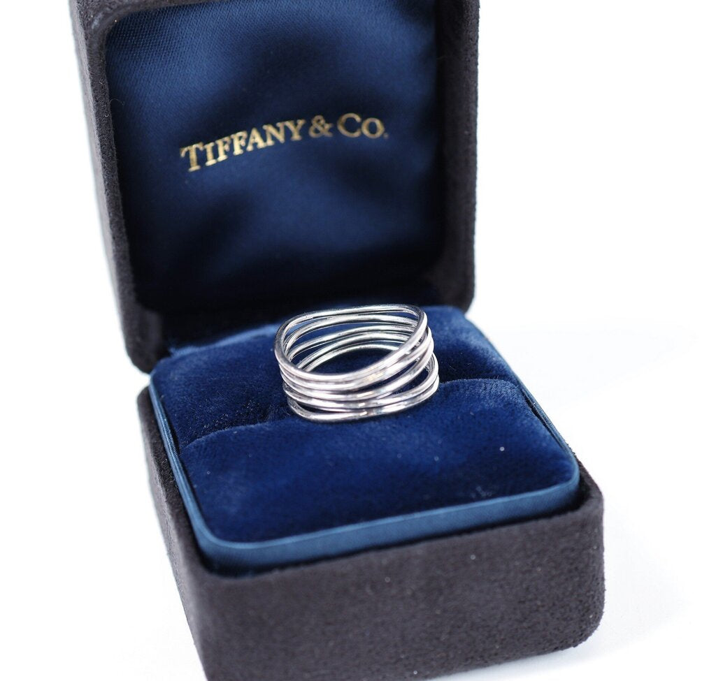 18K Gold 'Wave' Ring (7.5)