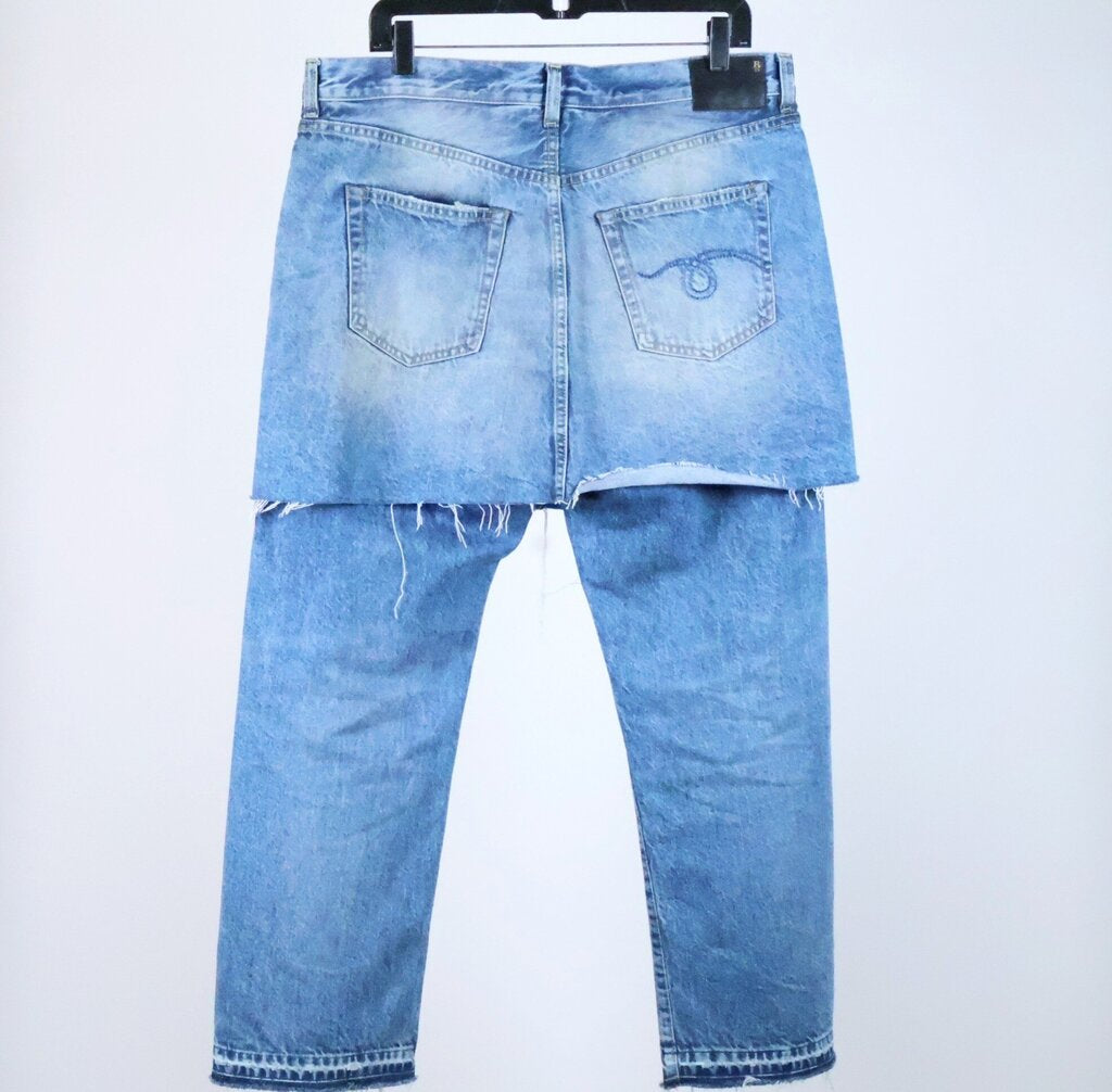 Skirt Jeans in Medium Light Wash (31)