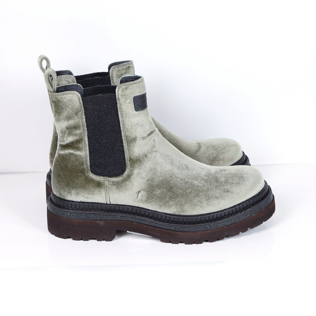 (size 9) Green Velvet Platform Boots