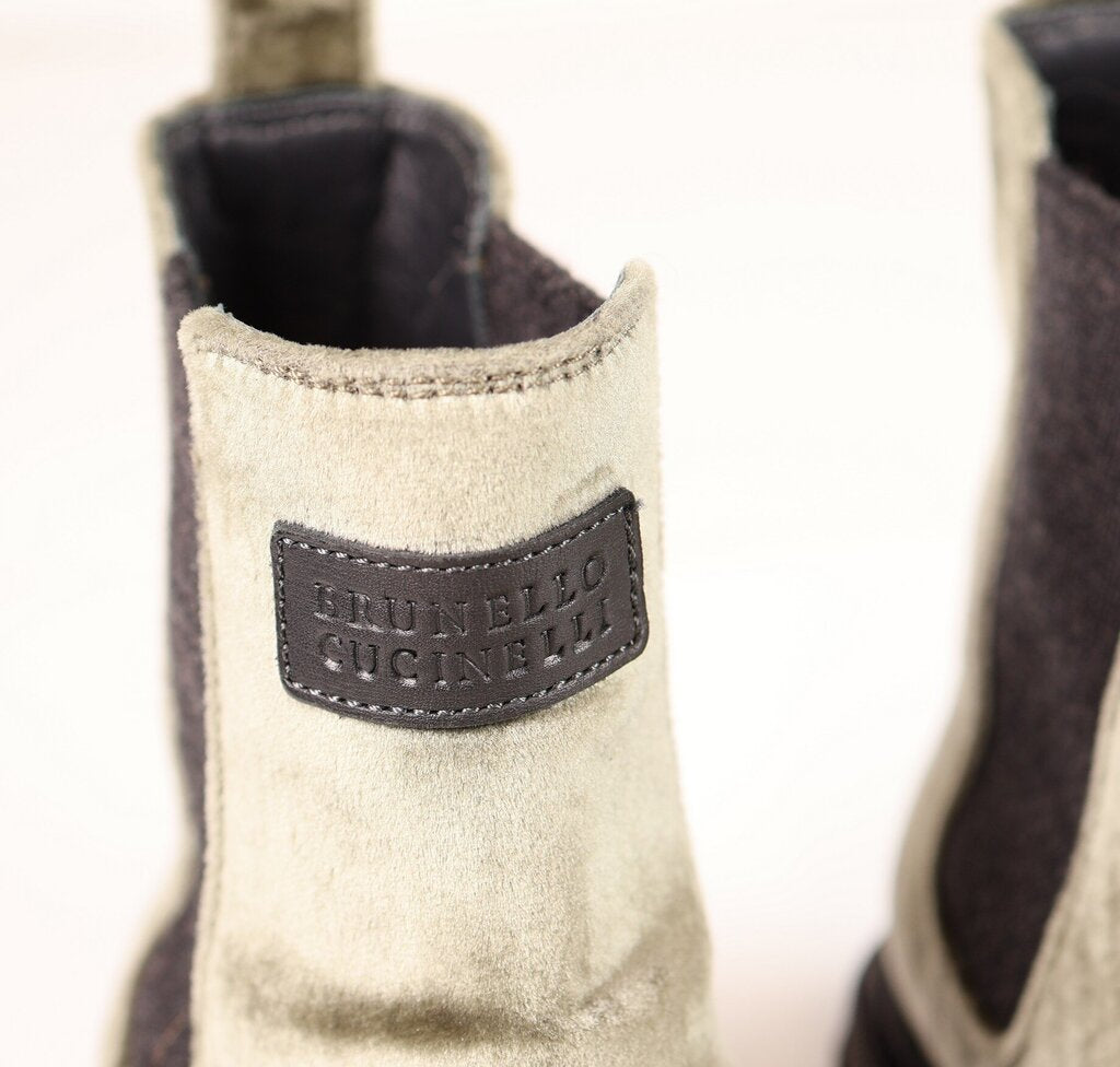(size 9) Green Velvet Platform Boots