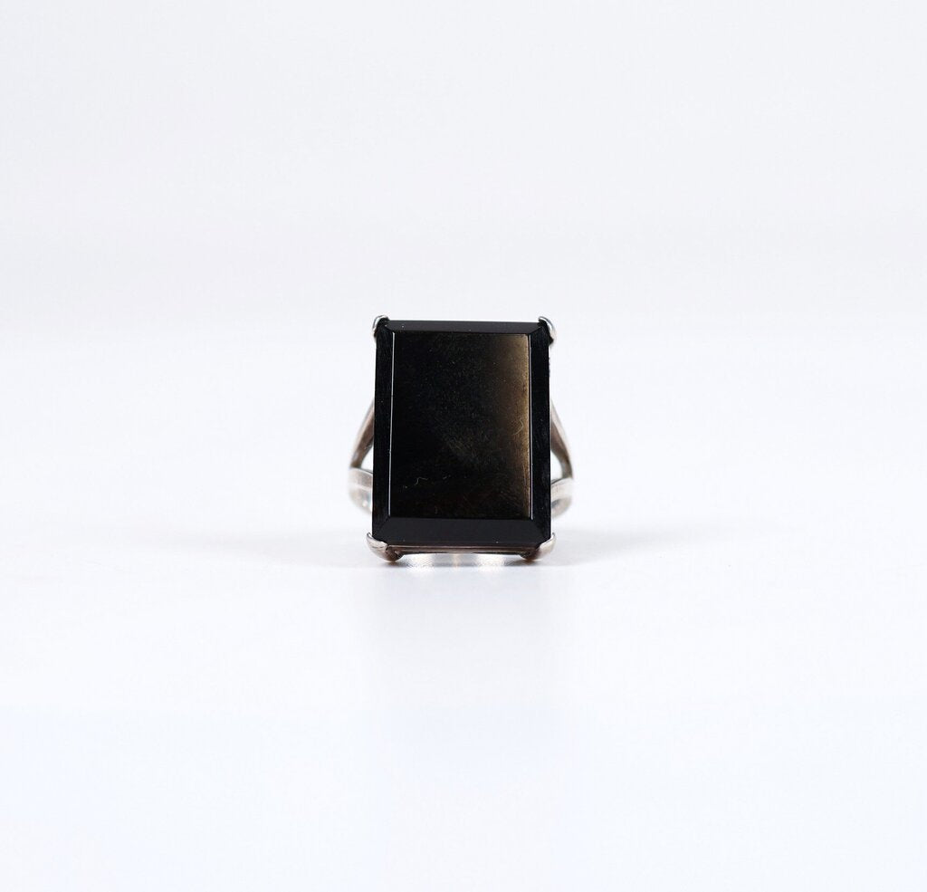 Sterling and Onyx Ring (7)