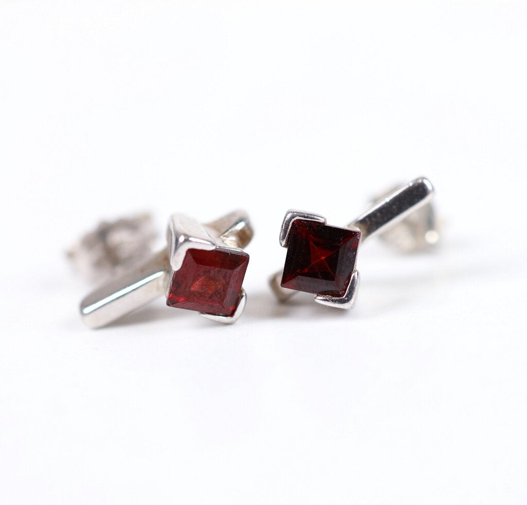 Sterling and Garnet 'Quasar' Earrings