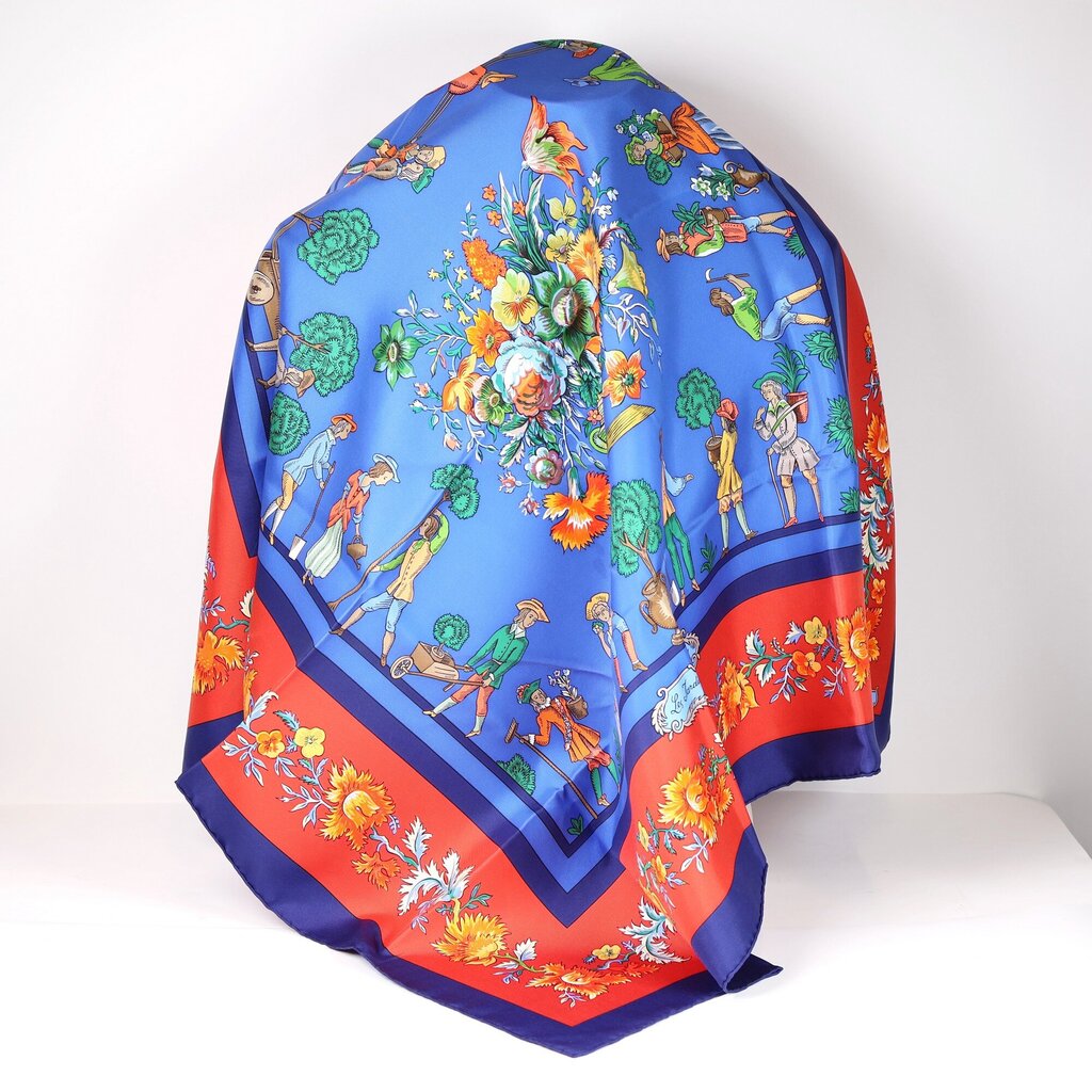"Les Jardiniers du Roy" Carre 90 Scarf