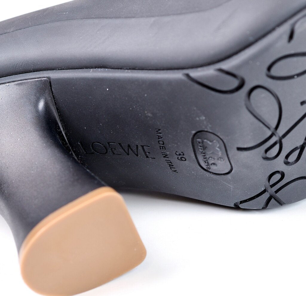 RATE Black Rubber "Comic" Pump (39/9)