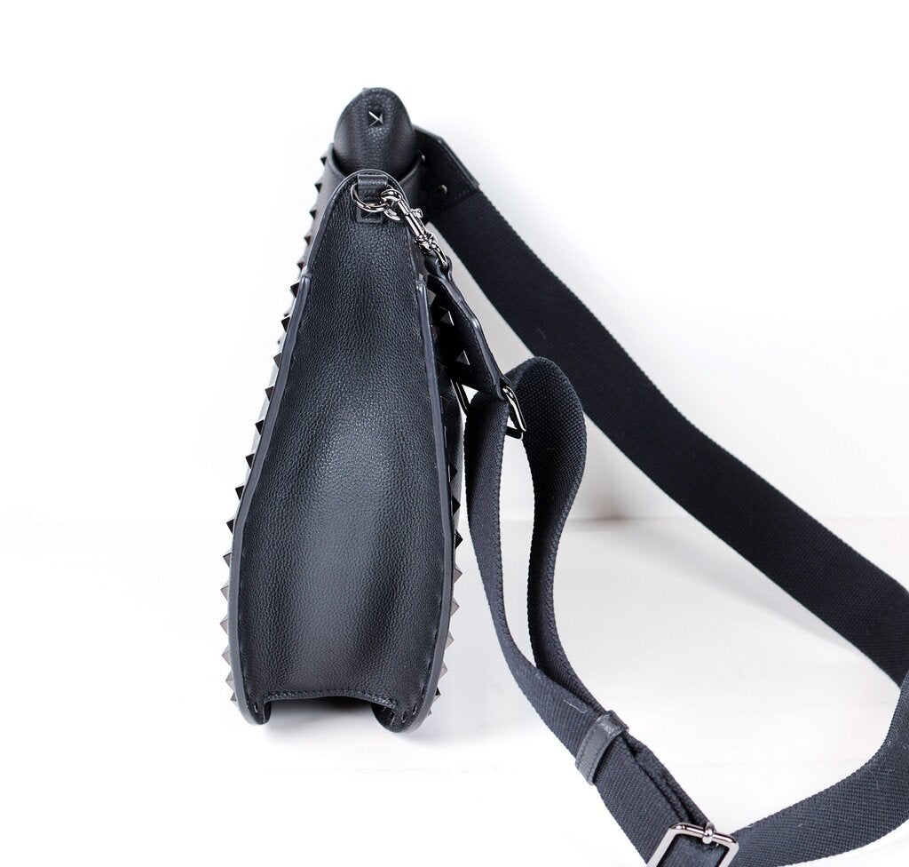 "Rockstud Grainy Leather Hobo Bag"