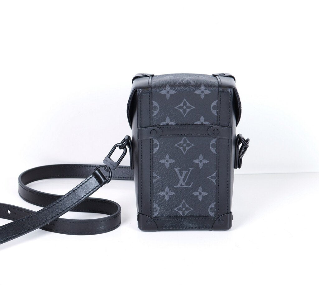 Black Vertical Trunk Wearable Wallet