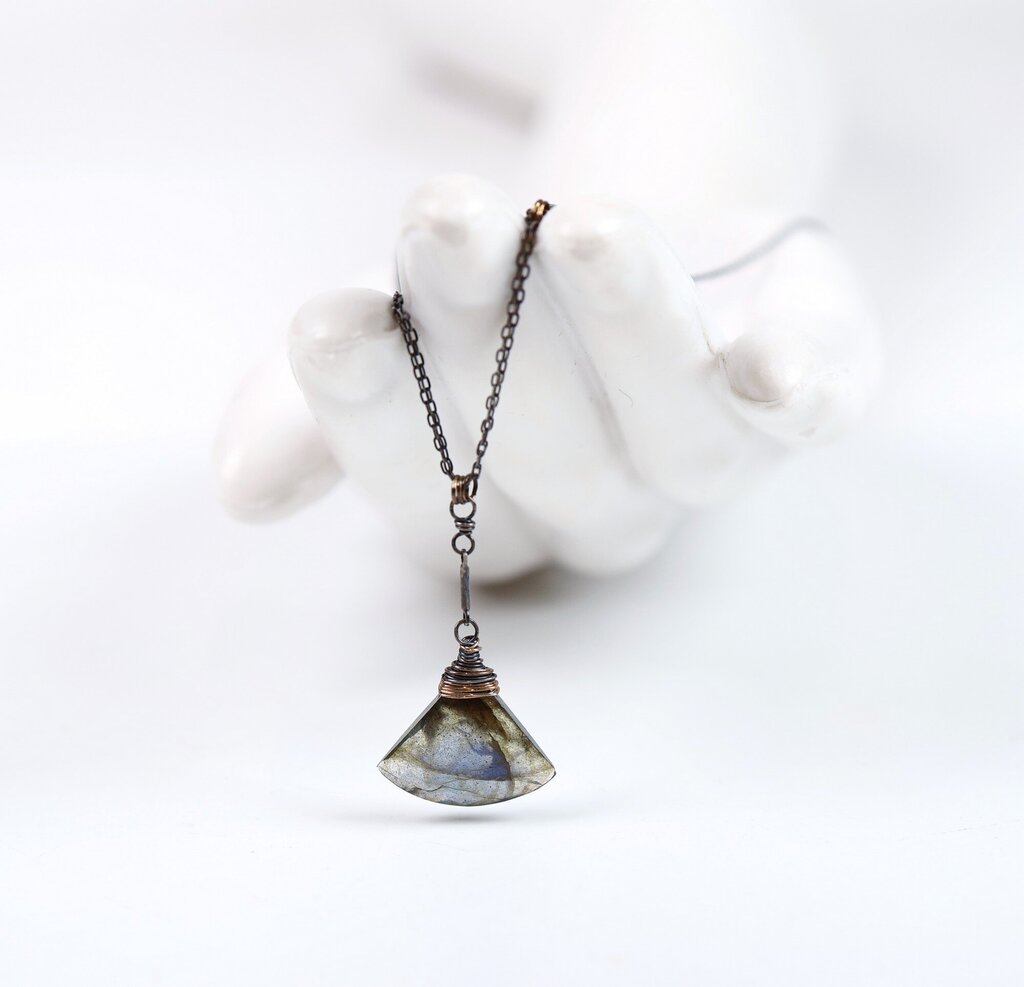 'Luna' Labradorite Necklace