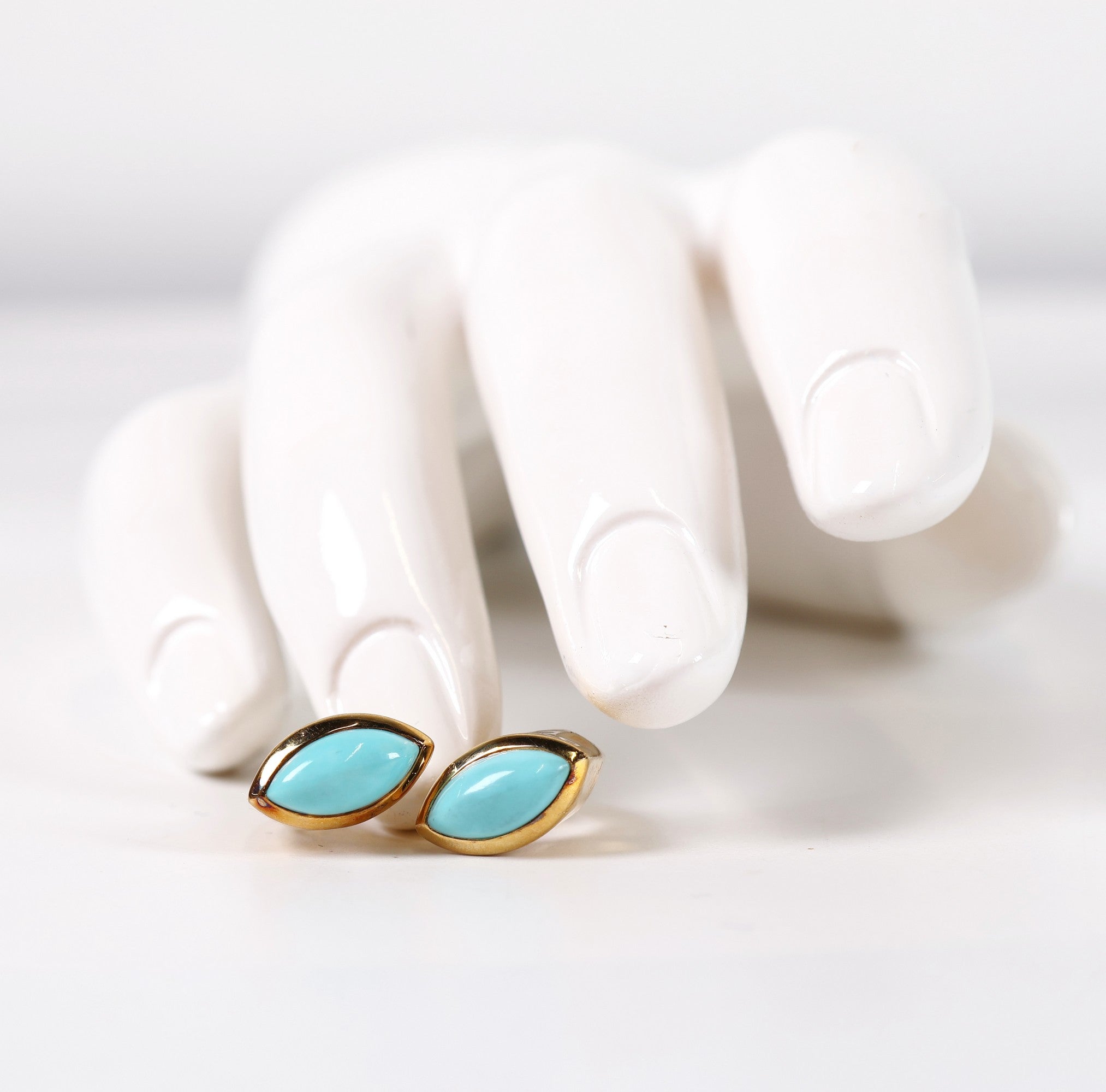 18K and Turquoise Prisma Bypass Ring (7)